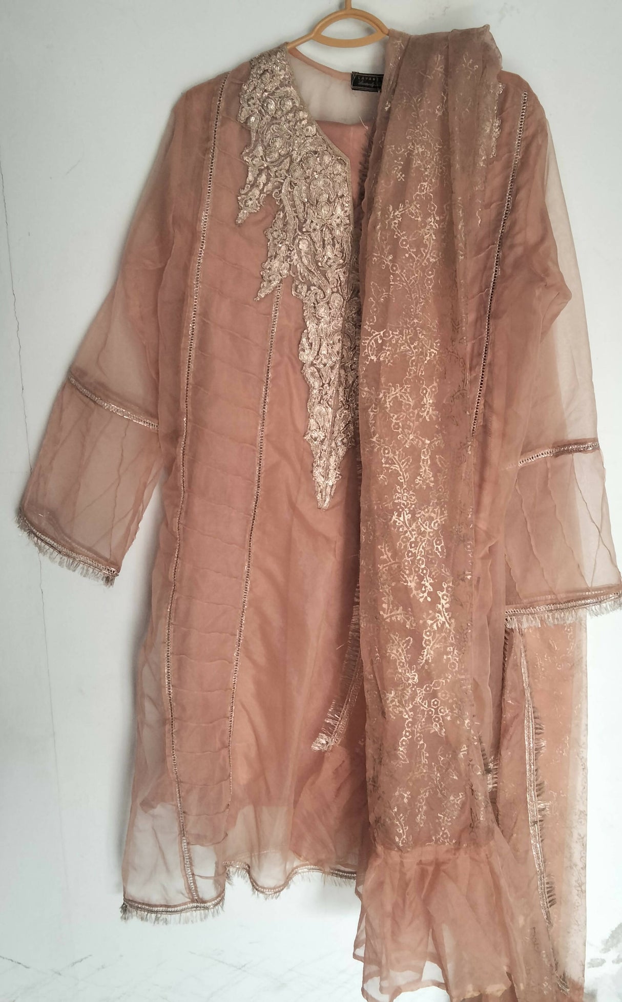 Pink Peach Embroidery suit 4 PC | Women Locally Made Formals | X- Large | Worn Once