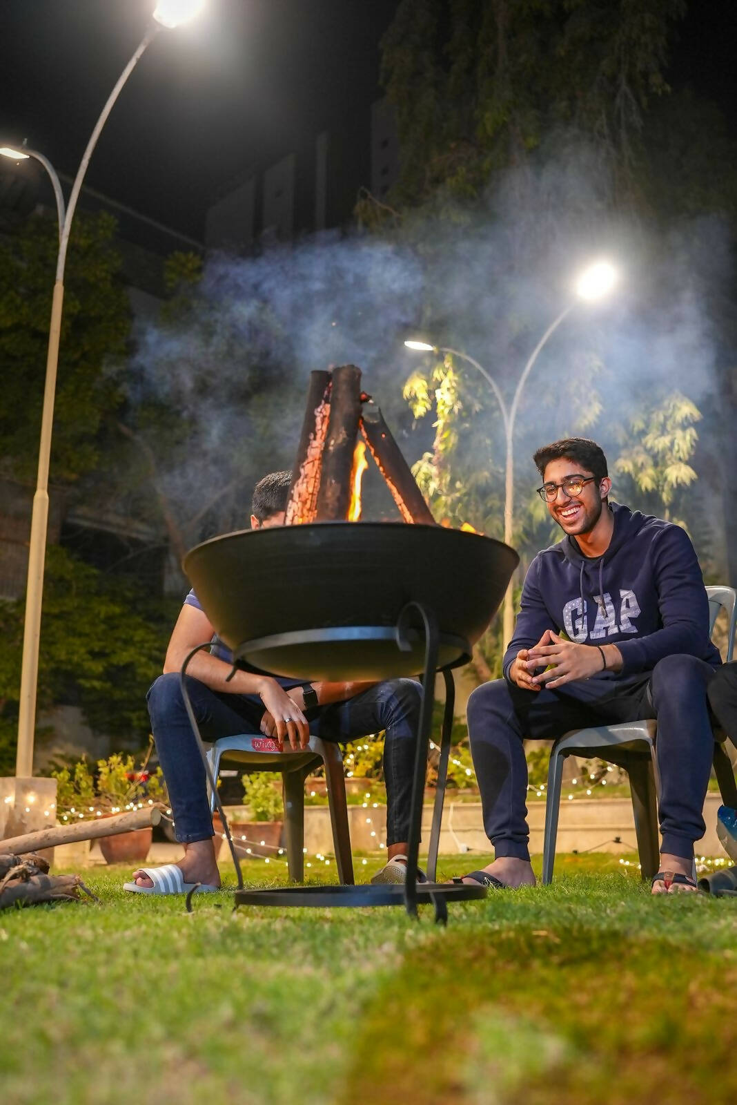 Portable Firepit With Black Stand | For Your Home | Kitchen | Brand New