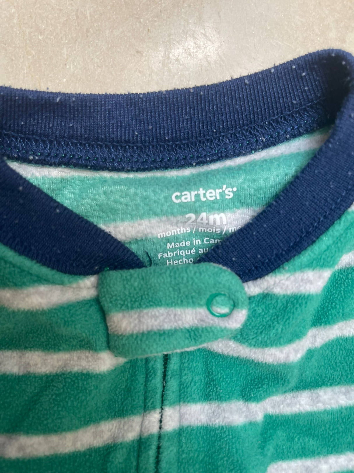 Carters OshKosh | Green Onesie | Baby Bodysuits & Onesies | Size: 24 months | Preloved