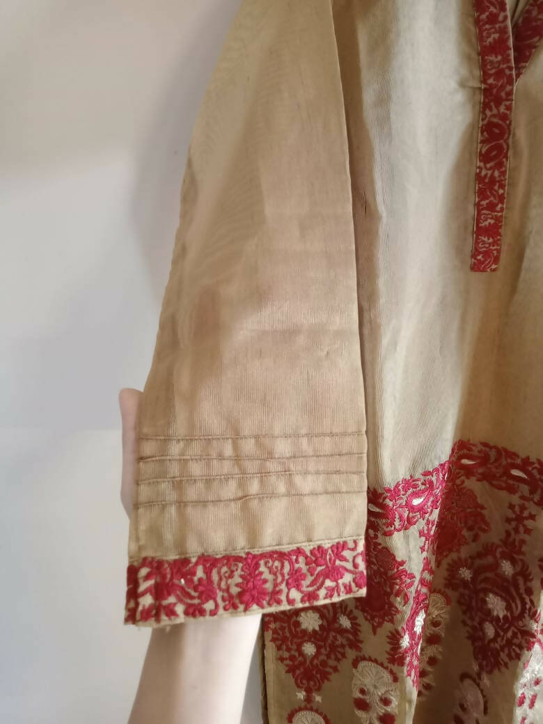 Organza embroidered Kurta | Women Locally Made Kurta | Medium | Worn Once