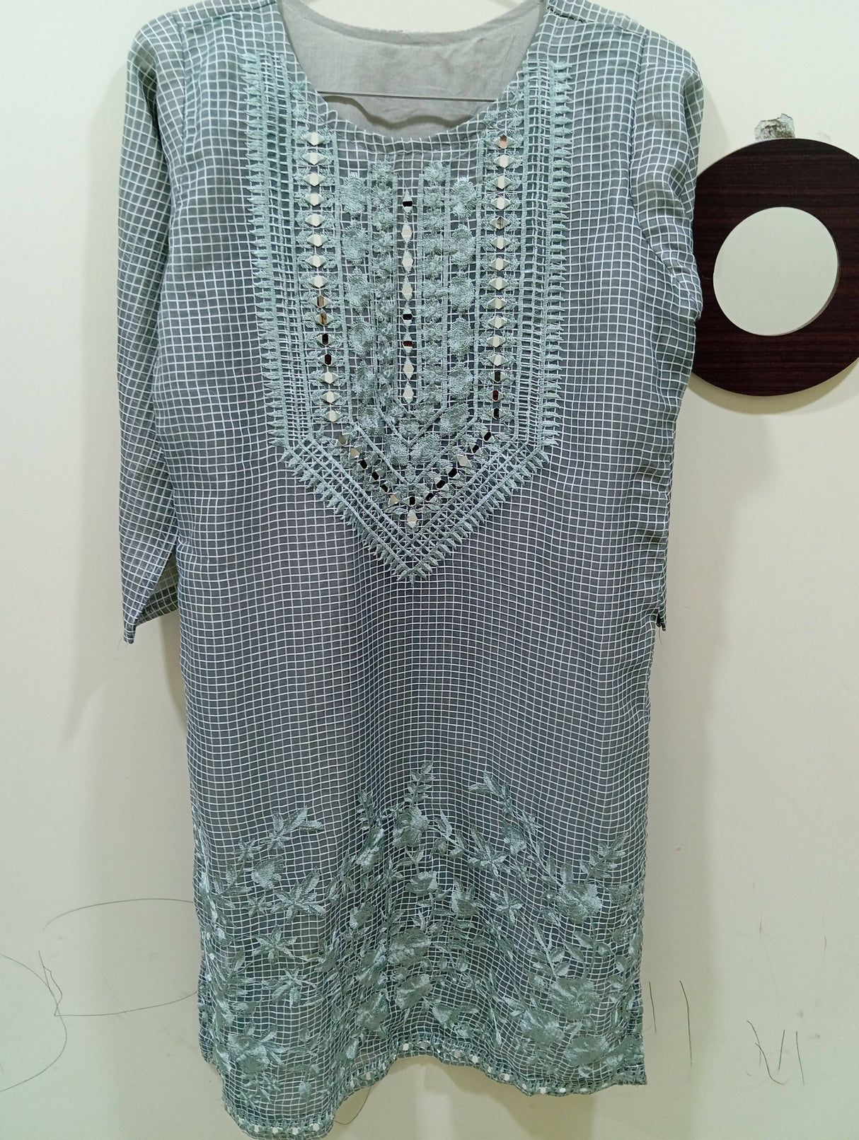 Embroidered Kurta | Women Locally Made Formals | Medium | New