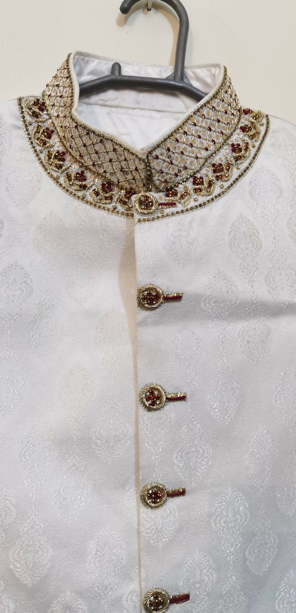 Men's sherwani And khussa | Men Shalwar Kameez | Large | Worn once