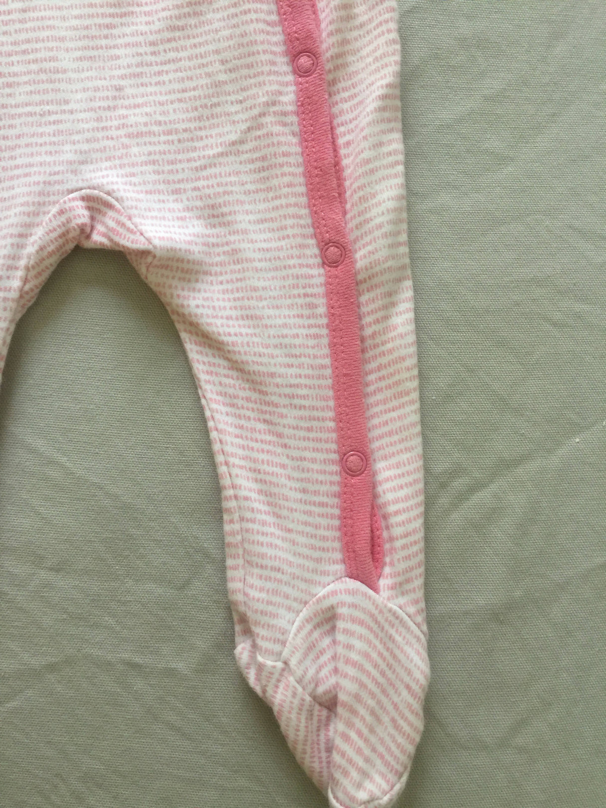 Minnie Minors | Baby Romper | Kids | Baby Bodysuits & Onesies | Size: 3 to 6 Months | Worn Once