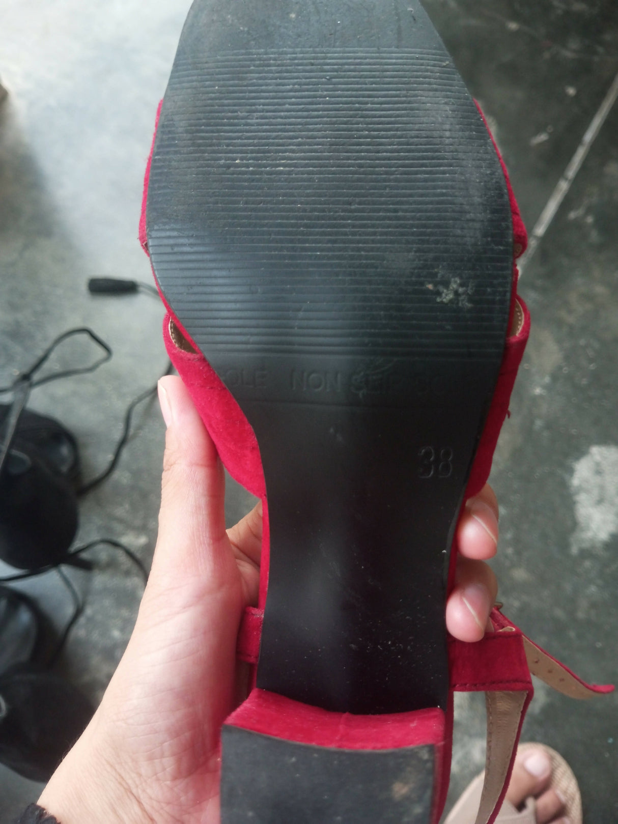 Black beiger | Maroon Red heels | Women Shoes | Size:38 | Preloved