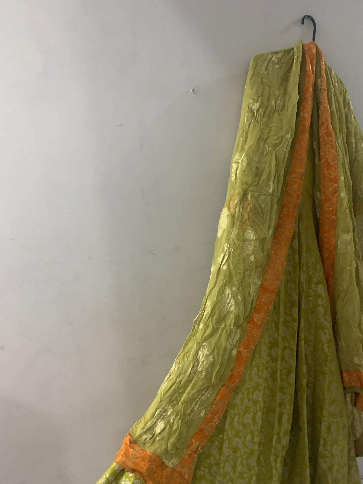 5E2C8ECA-A991-4B95-B236-6CCFF0B039A5