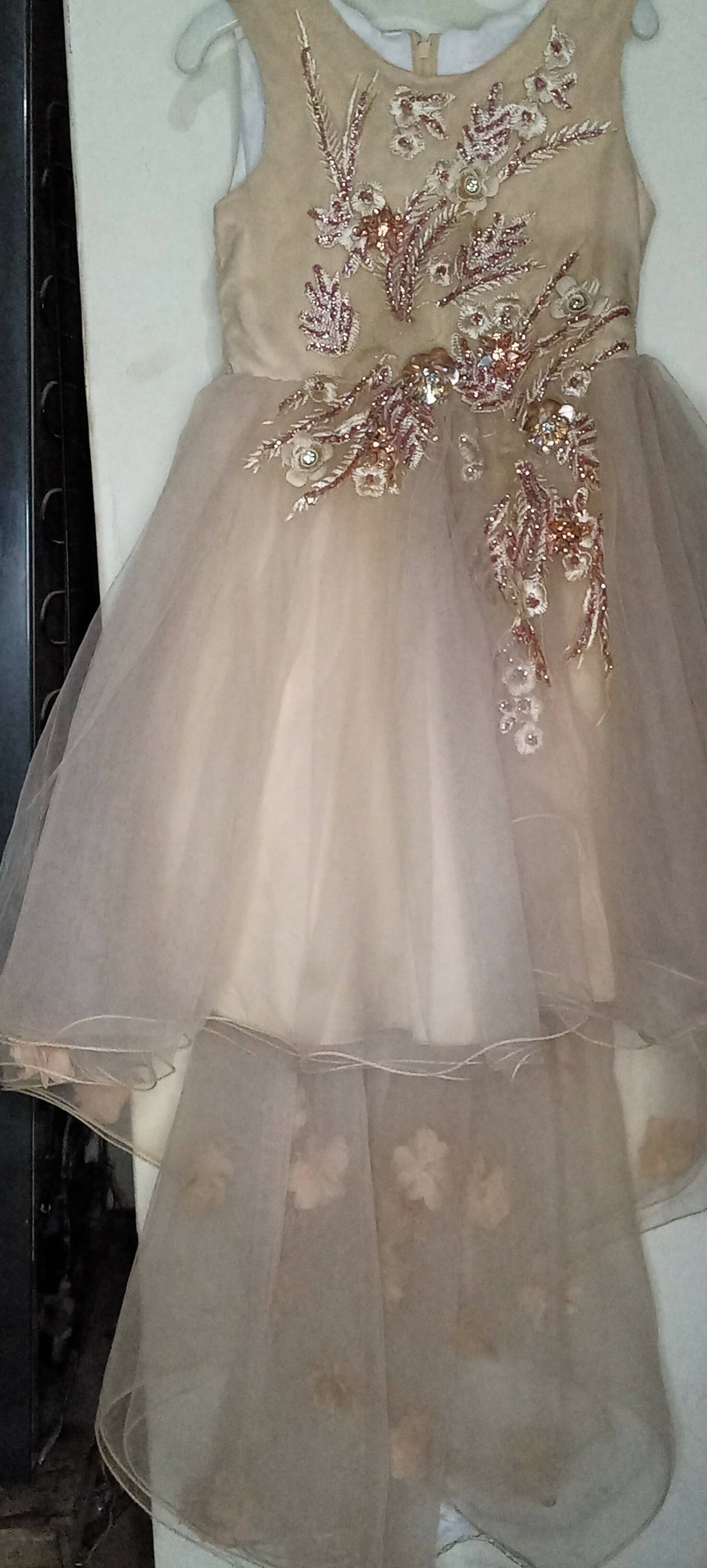 فینسی فراک | لڑکیوں کے اسکرٹس اور کپڑے | ایک بار پہنا۔