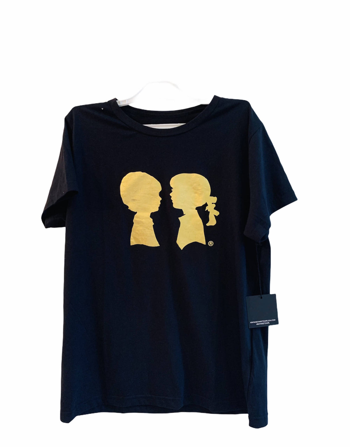 لڑکا لڑکی کی ٹی شرٹ سے ملتا ہے | خواتین ٹاپ | بالکل نیا