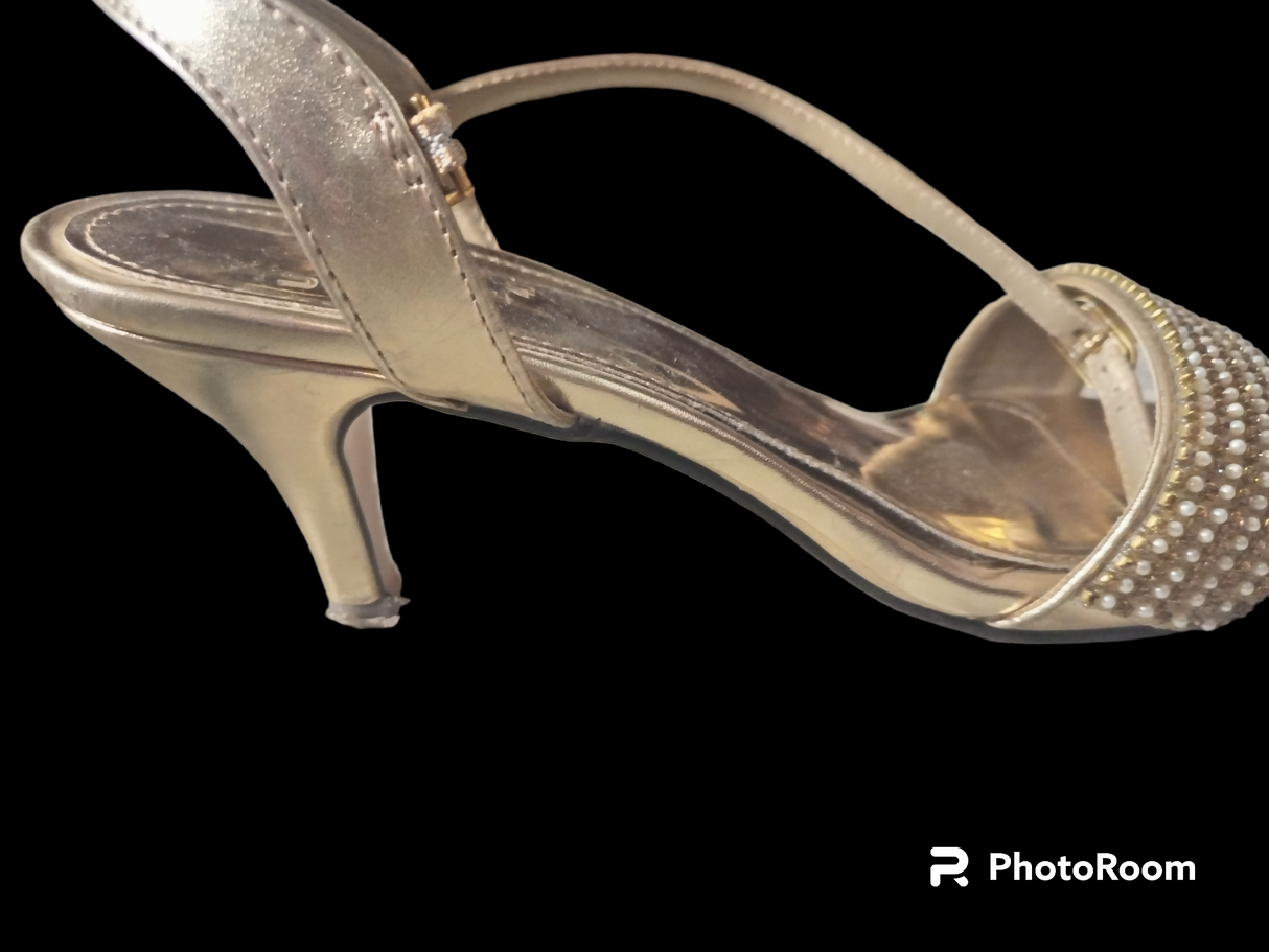 Stylo | Golden sandals (Size: 40) | Women Shoes | Preloved