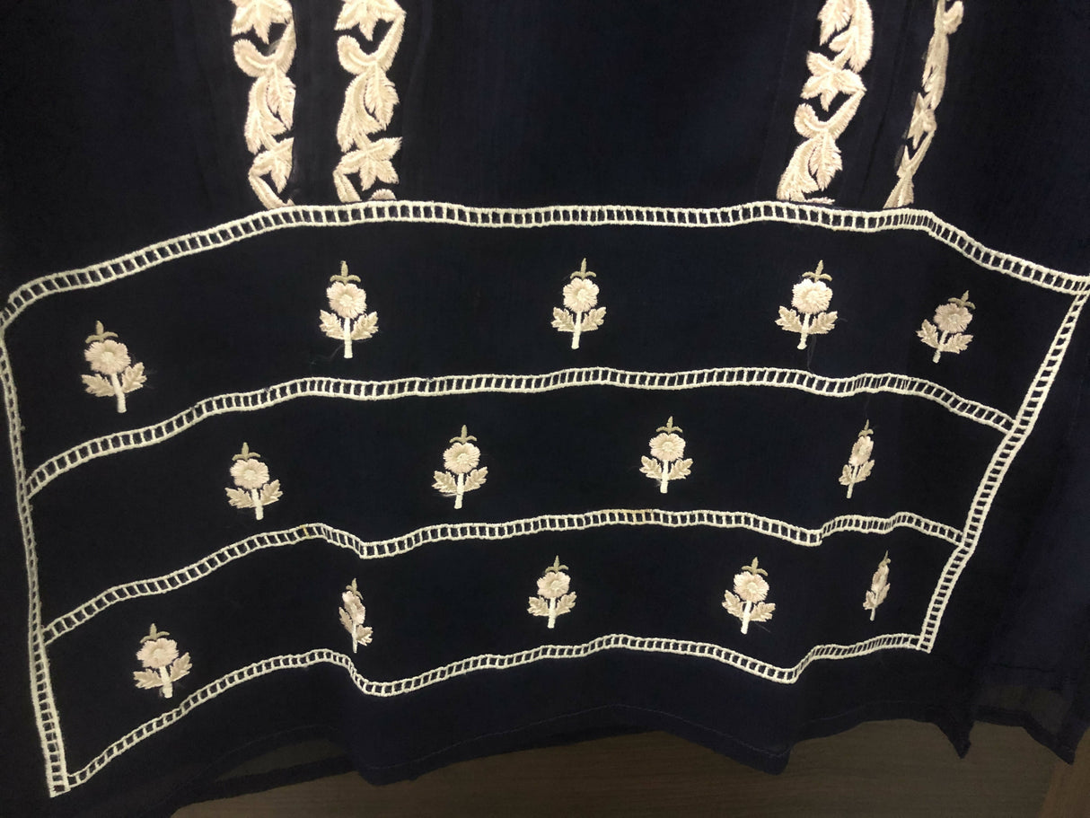 Change | Black Embroidered Kurta | Women Branded Formals | Medium | Preloved