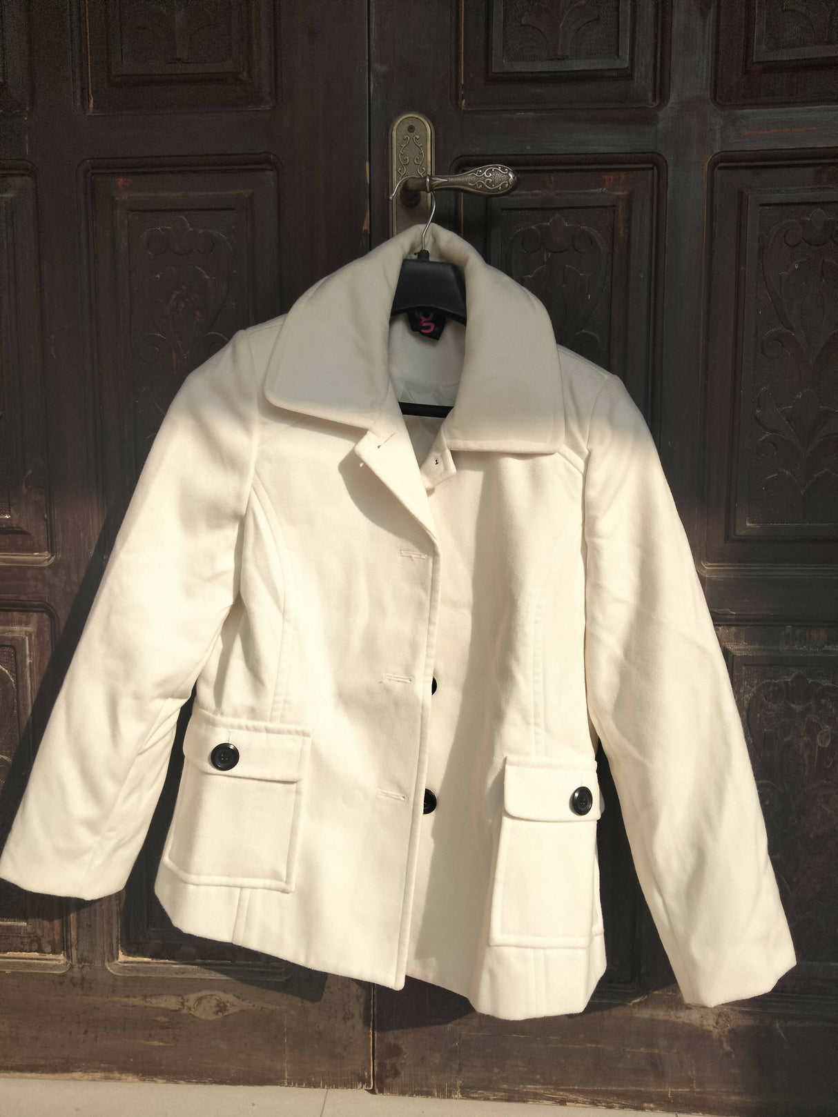 White Woolen Coat| Women Sweaters & Jackets| Medium | Preloved