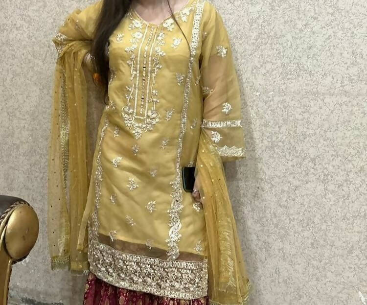 Golden Formal Organza | Women Locally Made Formals | Large | Preloved