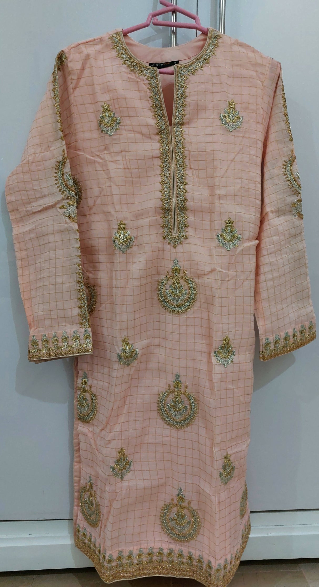 Alkaram | 3 PC Embroidered suit | Women Branded Formals | Small | Worn Once