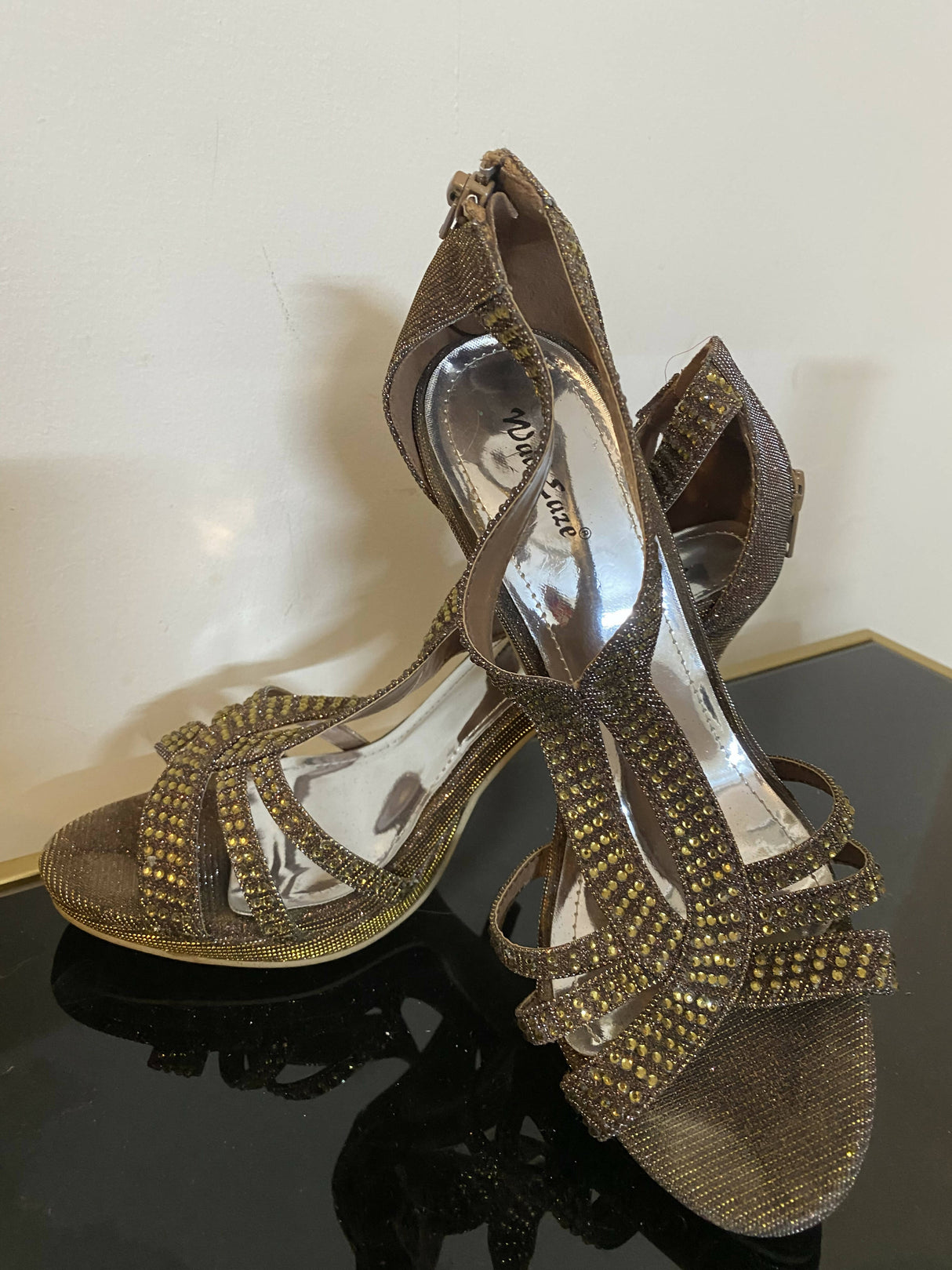 Walkeaze Heels | Women Shoes | Size 38 | Preloved