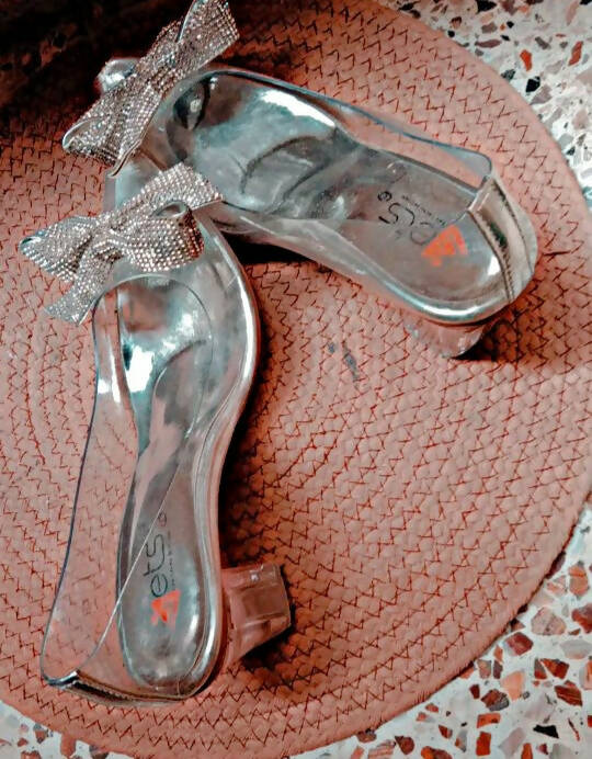 ETS | Silver Pumps | Women Shoes | Heels | Size: 8 | Worn Once