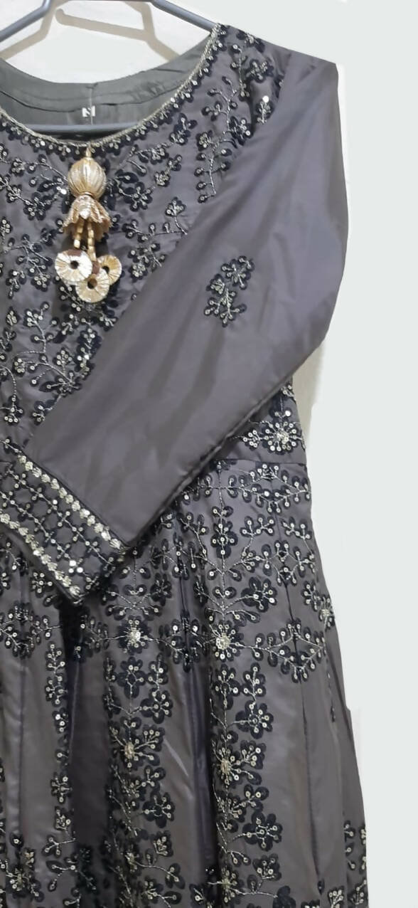 Sheikh boutique | Grey Maxi | Woman Frocks & Maxis | Small | Worn Once