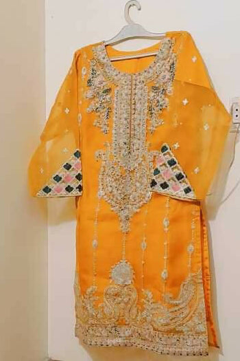 3pc mehndi Suit | Women Locally Made Formals | Medium | Worn Once