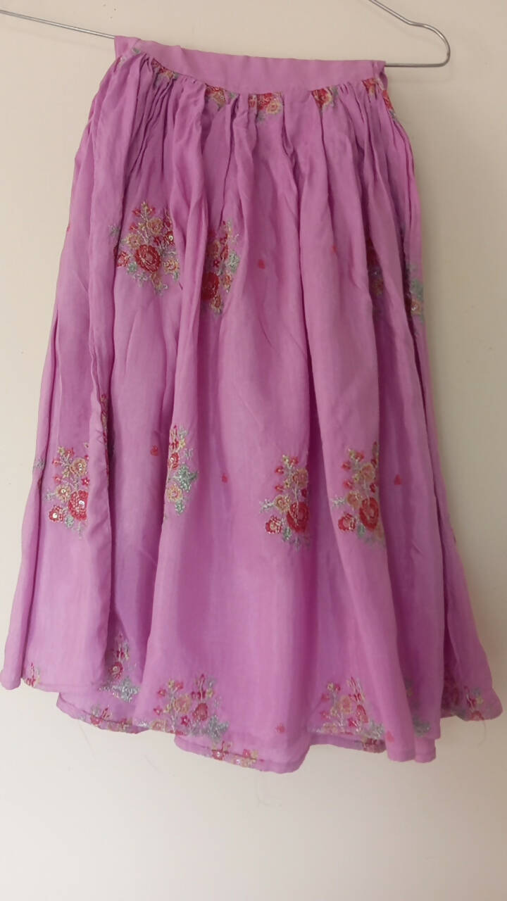 نسلی | 2 پی سی شرارہ اور قمیض | لڑکیوں کی شلوار قمیض | 8-9 سال | ایک بار پہنا۔