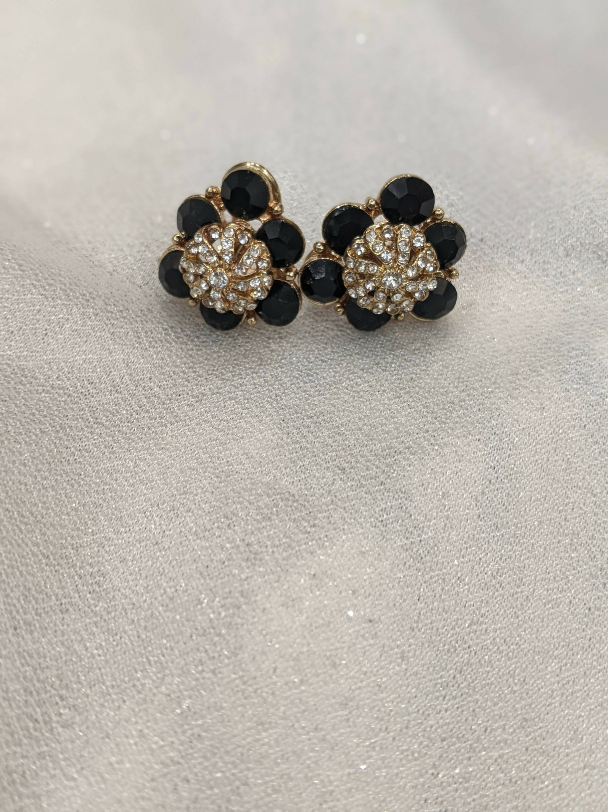 Black ear studs (Size: S )| Women Jewelry | Earrings | New