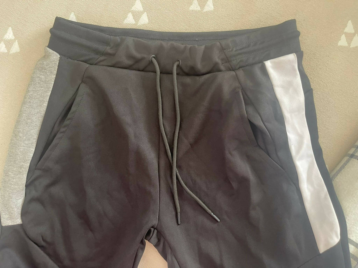 ھیںچو اور ریچھ | بلیک پینٹ (میڈیم) | مردوں کی جینز اور باٹمز | پریلوڈ