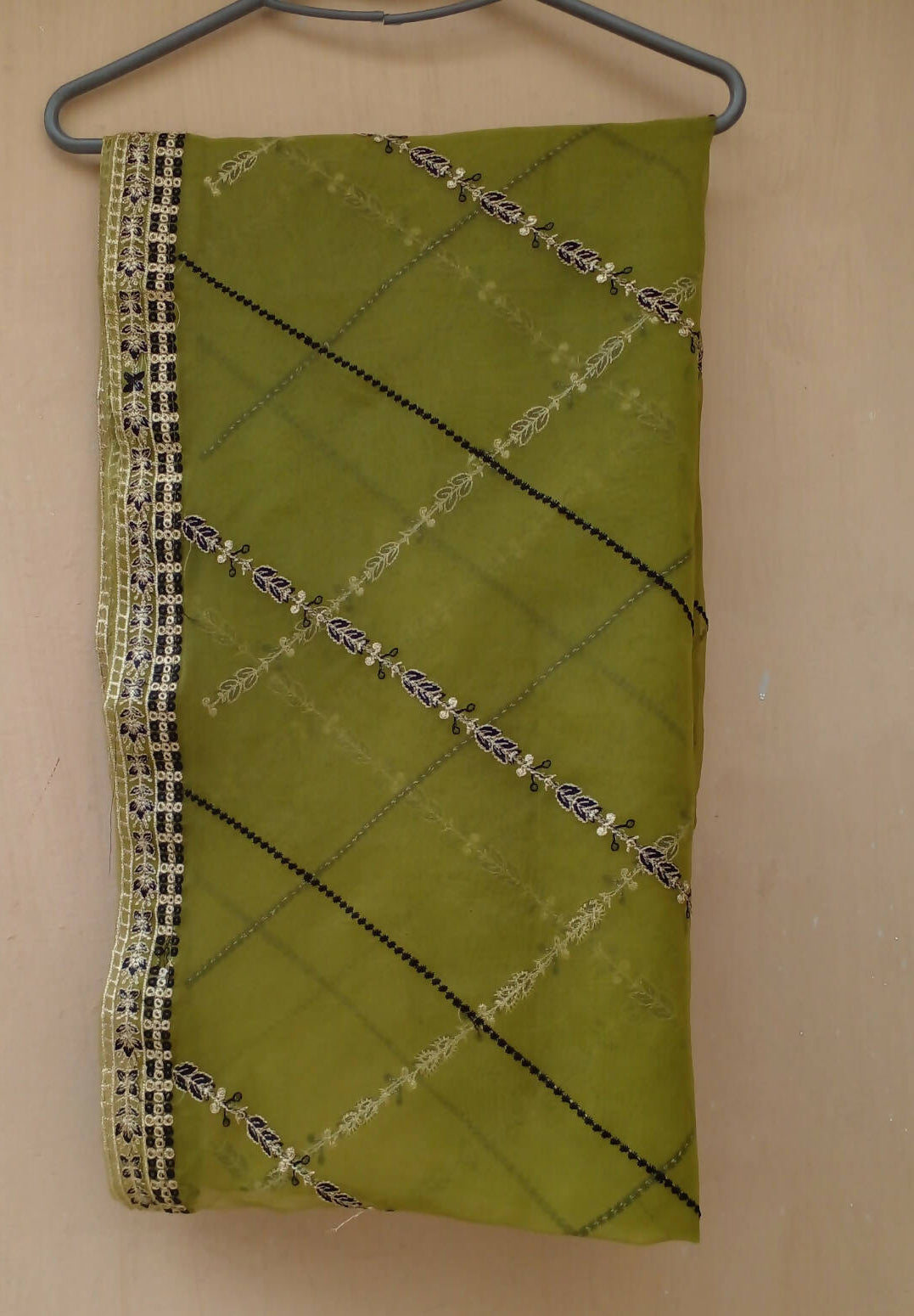 Agha Noor | Women Branded Formals | Medium | Worn Once