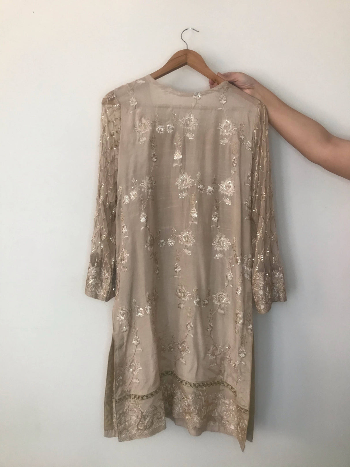Embroidered Raw Silk & Chiffon Suit | Women Locally Made Formals | Medium | Preloved