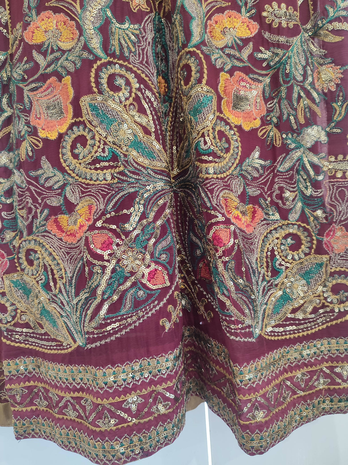 Iznik | Maroon 3Pc Chiffon Suit | Women Branded Formals | Medium |New