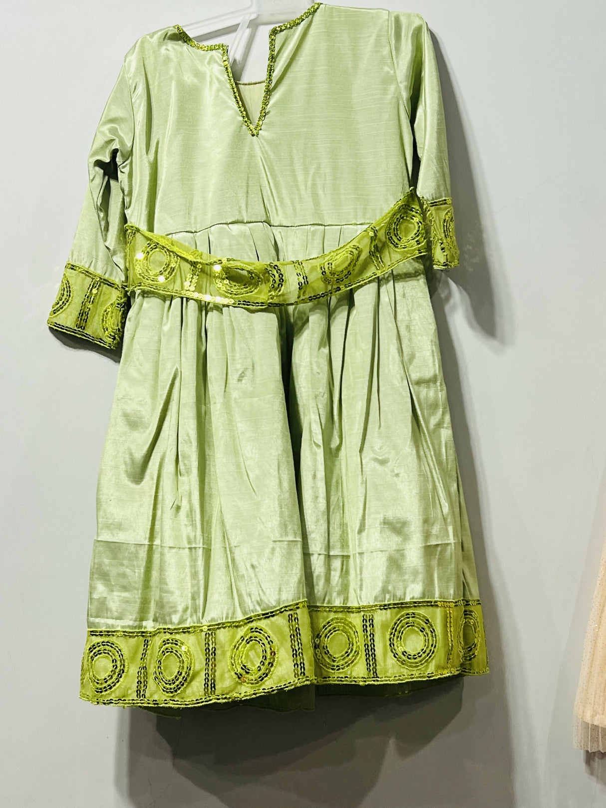 Green frock | Kids | Girls Skirts & Dresses |4 to 5 Yrs | Worn Once