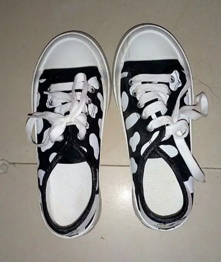 Unisex Snickers | Women Shoes | Size: 39/9 | New