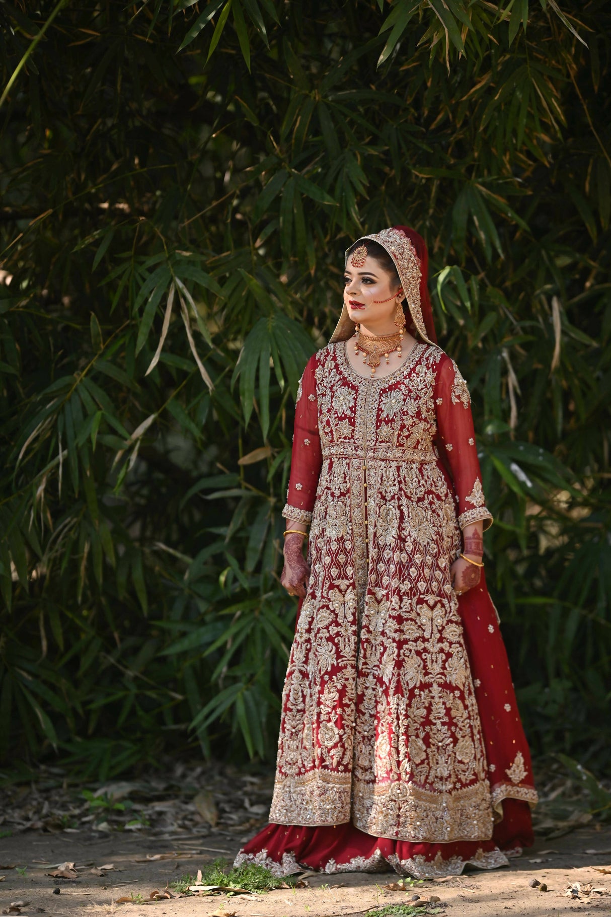 Mesmerizing Red Outfit | Women Bridals | Medium | Worn Once