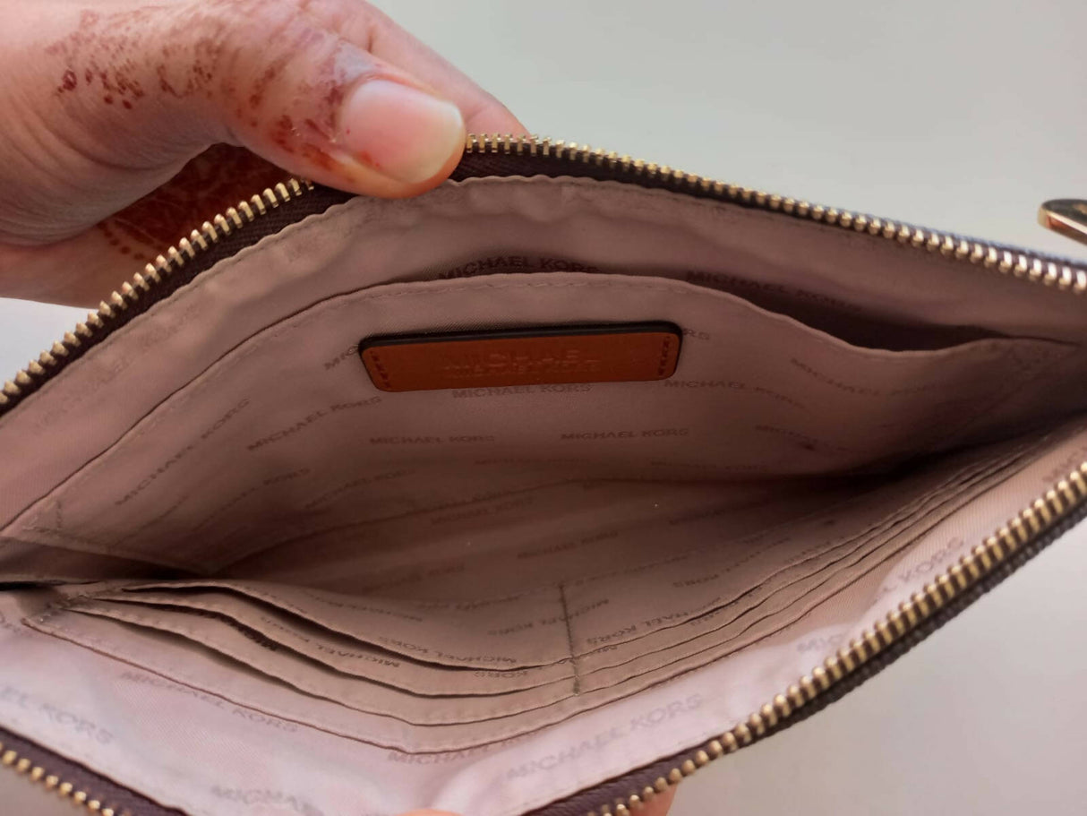 Micheal Kors | Women's wristlet | Women Bags | New