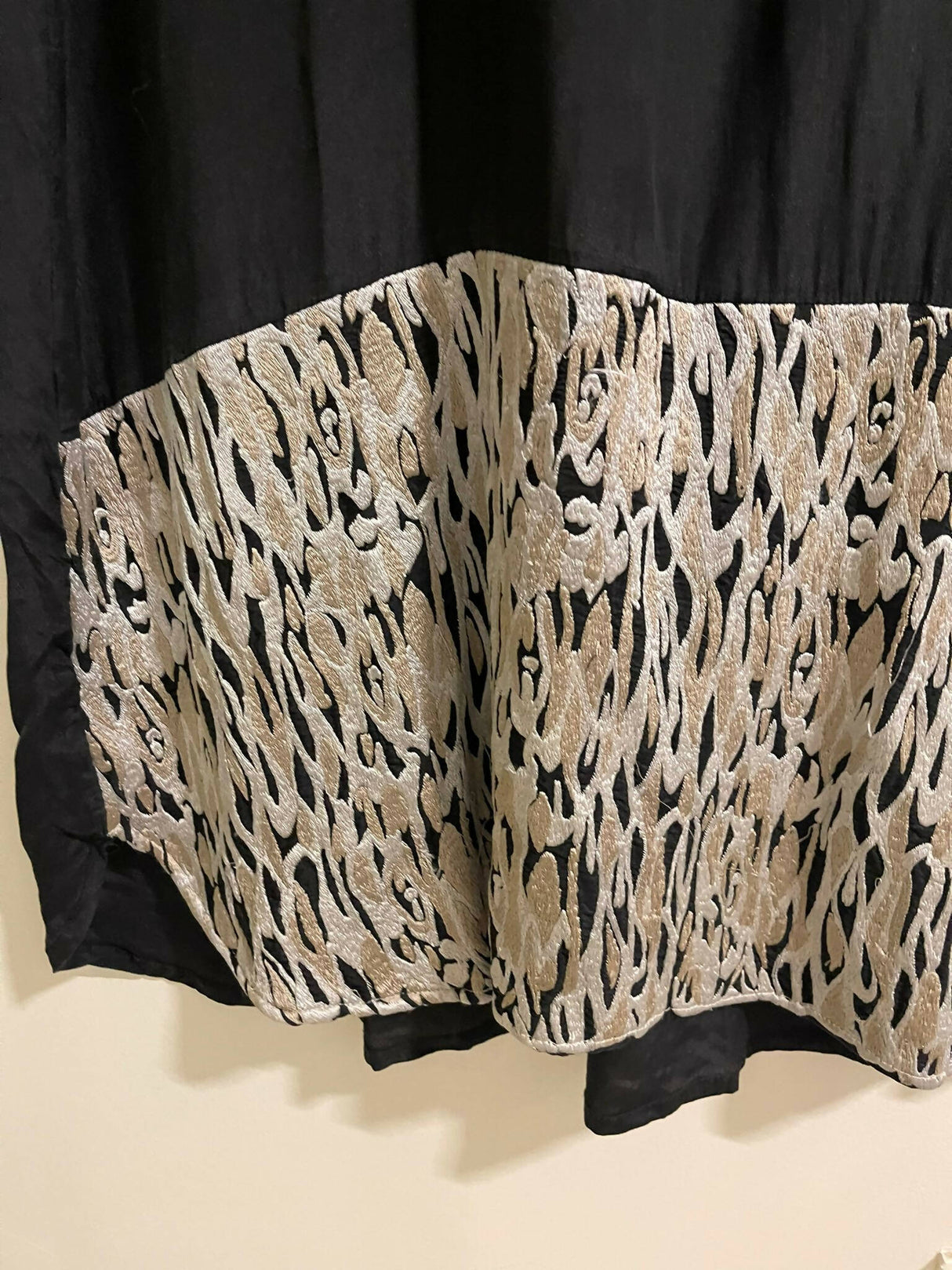 Khaadi | Silk Kurta | Women Branded Kurta | Medium | Preloved