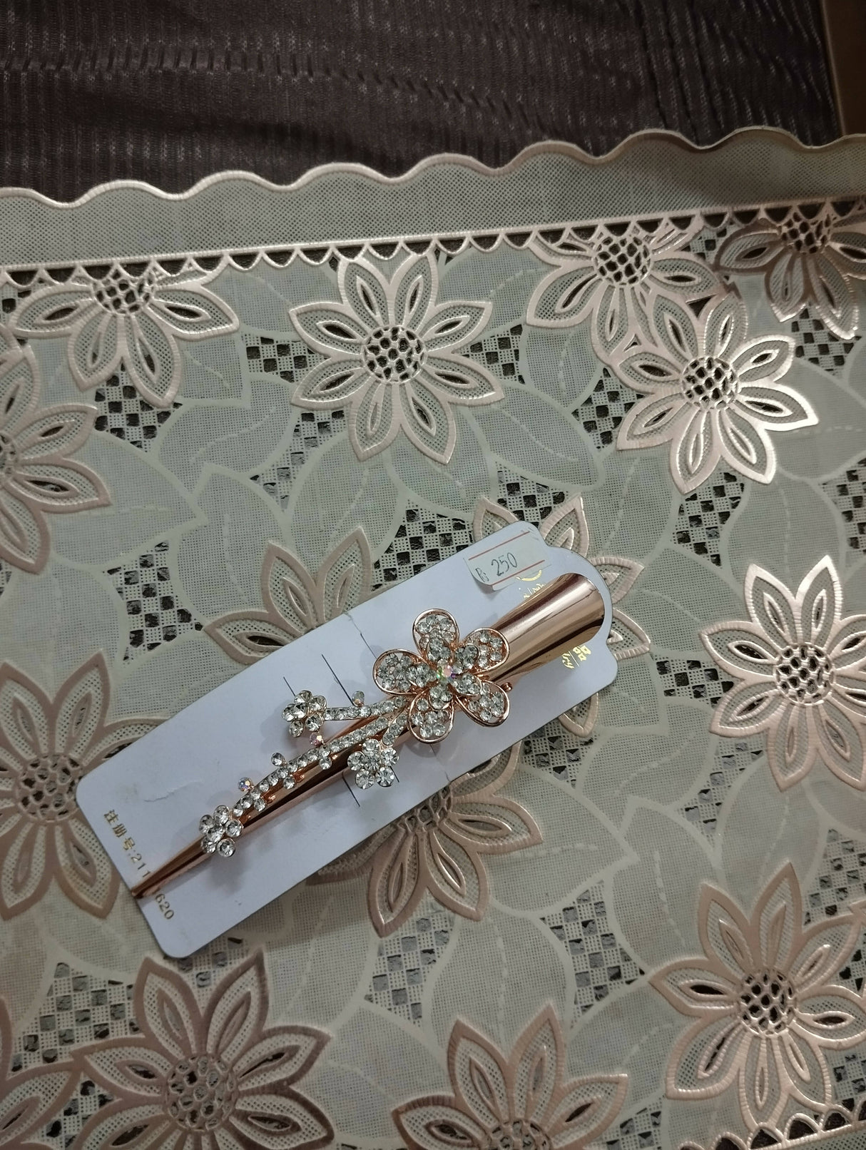 سجیلا کررا اور فینسی ہیئر کلپ | لڑکیوں کے لوازمات | نئی