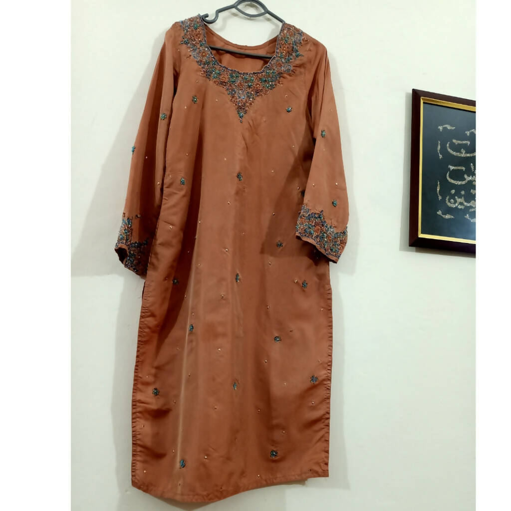 Katan Silk embroidery kurta & embroidery dupatta | Women Locally Made Formals | Medium | Preloved