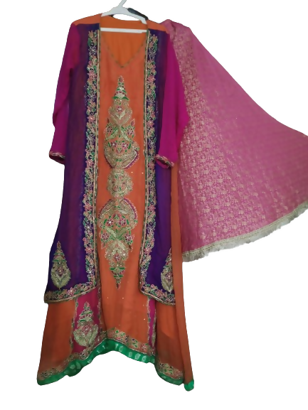 Stylish Party wear Maxi Suit | Women Frocks & Maxis | Large | Preloved