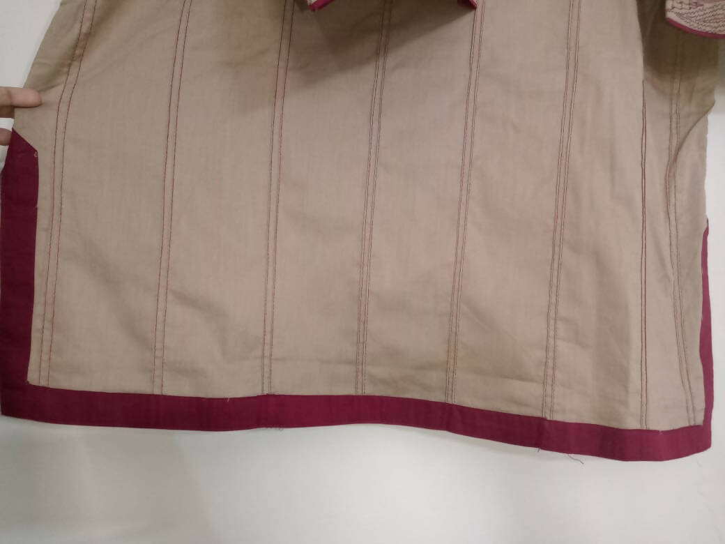 گل احمد | کڑھائی والا کُرتا (سائز: M) | خواتین کا برانڈڈ کرتہ | بالکل نیا