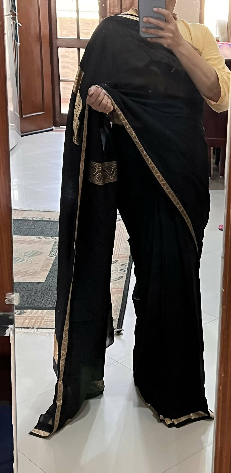 جارجٹ بلیک ساڑھی | خواتین کے فارملز اور ساڑیاں | چھوٹا | پریلوڈ