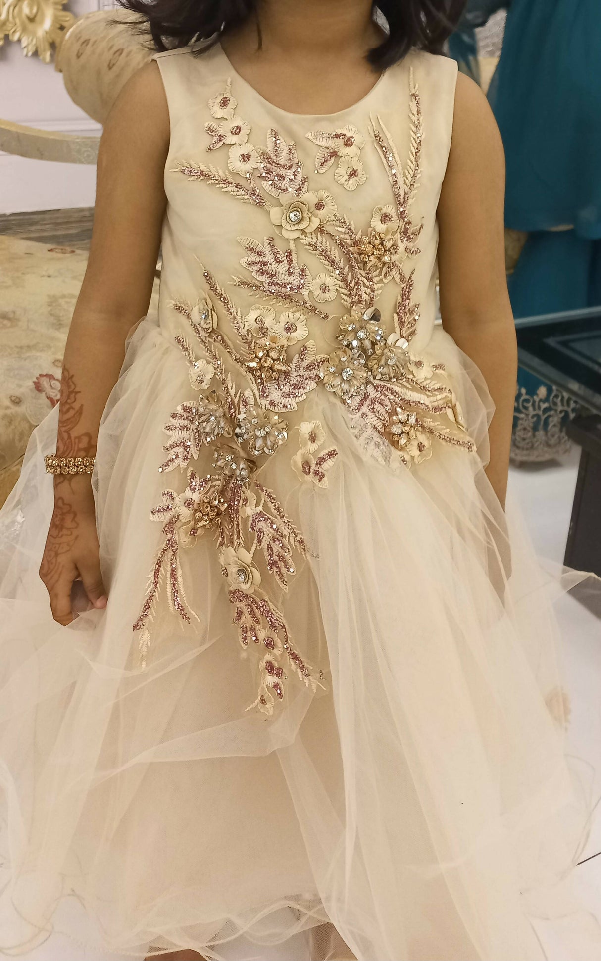 فینسی فراک | لڑکیوں کے اسکرٹس اور کپڑے | ایک بار پہنا۔