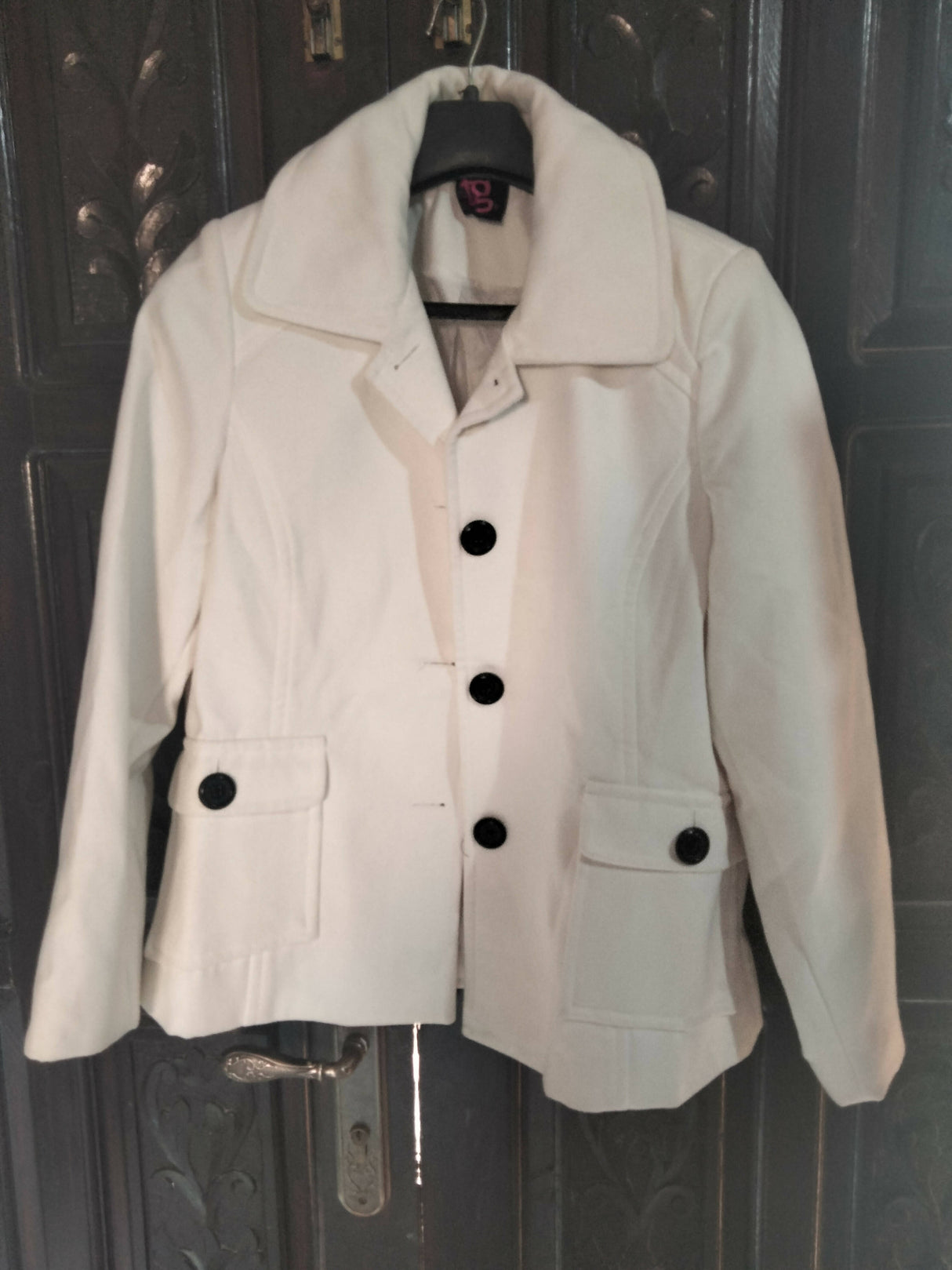 White Woolen Coat| Women Sweaters & Jackets| Medium | Preloved