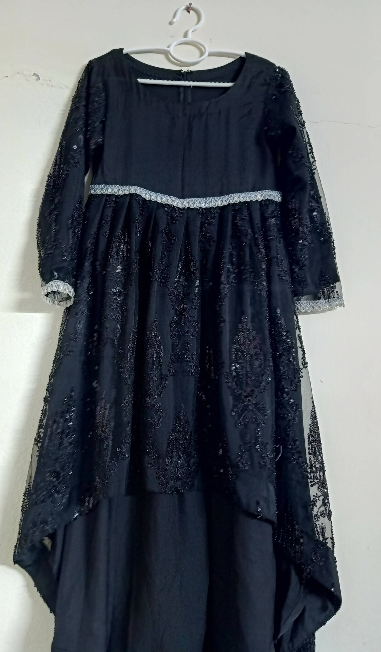 پریوں کی دم سیاہ میکسی | فروکس اور میکسس | سائز XS | ایک بار پہنا۔