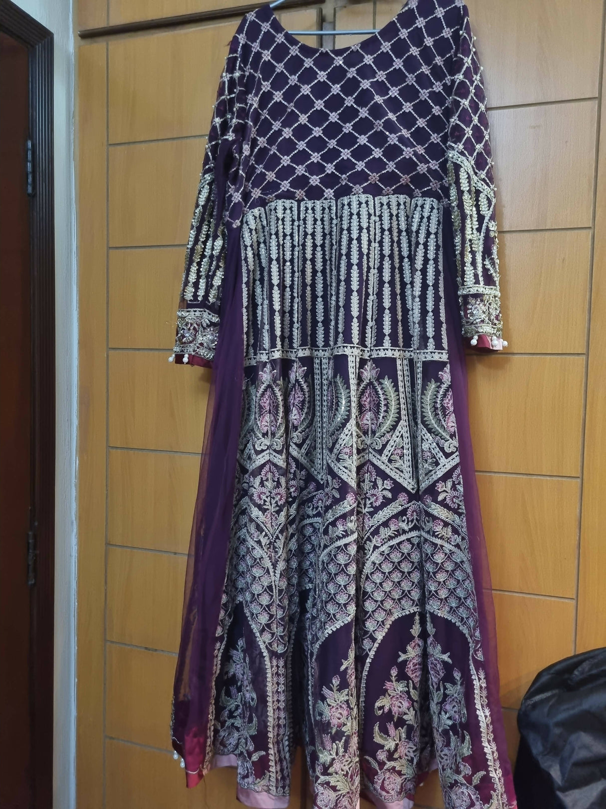 ایلاف | دلہن کا لباس (سائز: L ) | خواتین کے برانڈڈ فارملز | ایک بار پہنا۔