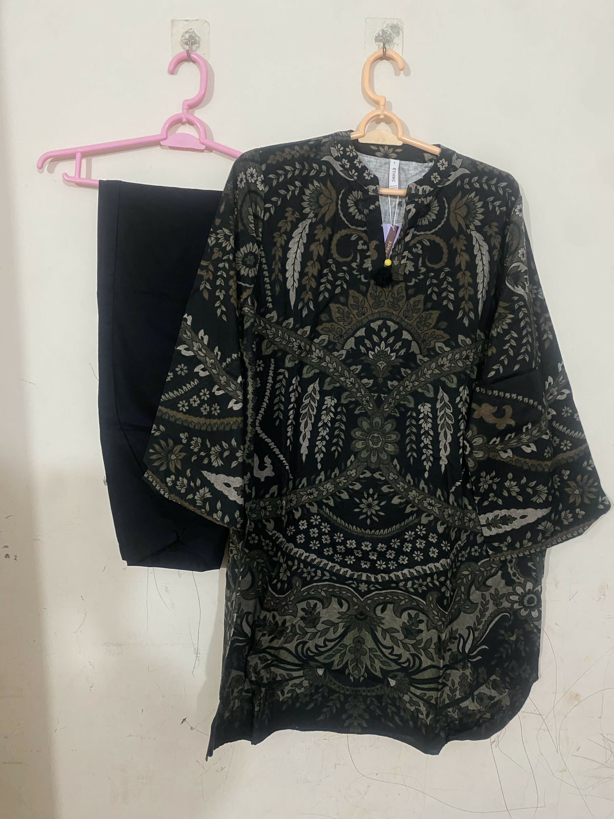 Ethnc | Women Branded Kurta | Black | Large | Brand New