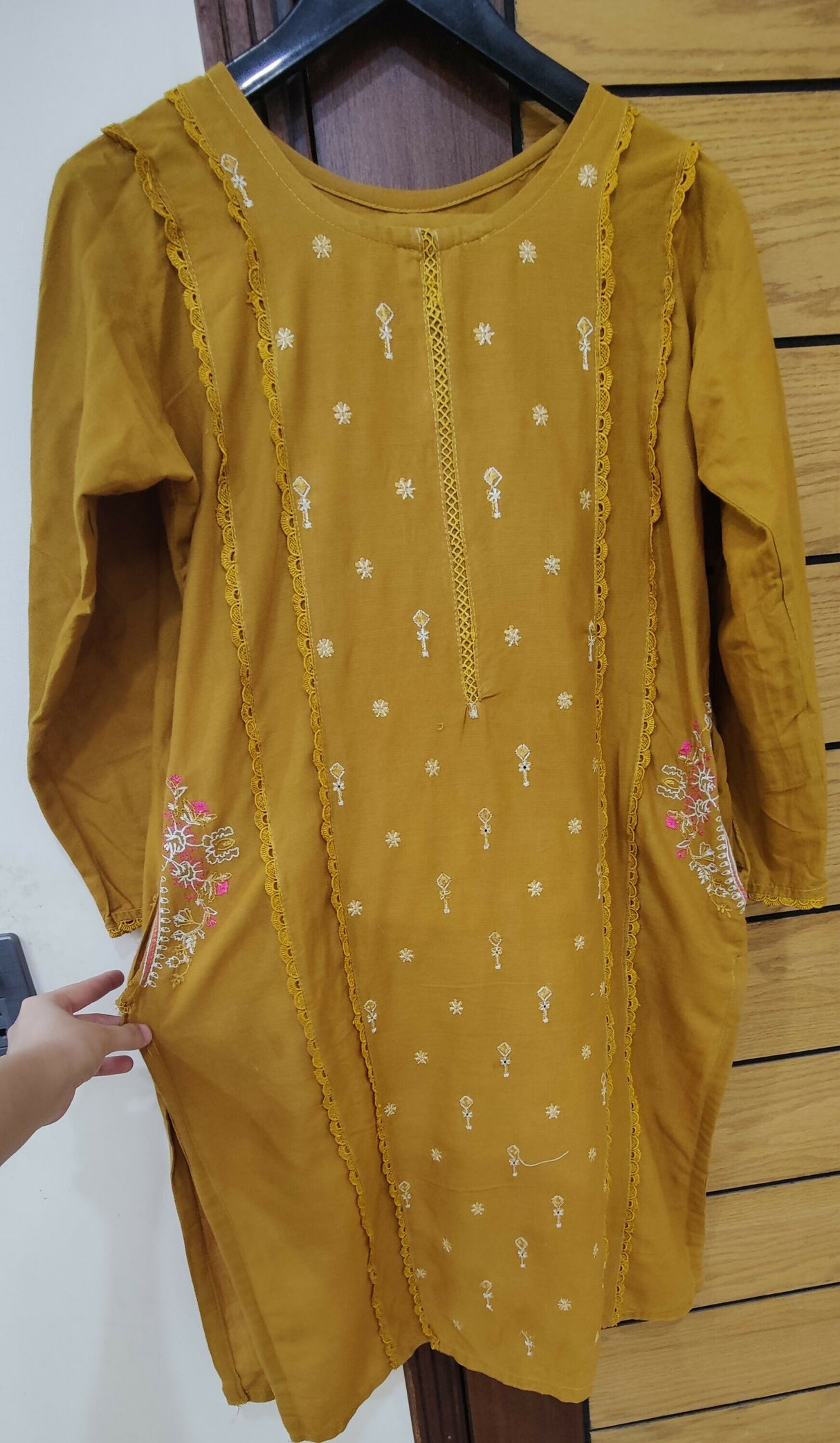 Embroidered Mustard 2PC Suit | Women Locally Made Kurta | Medium | Preloved
