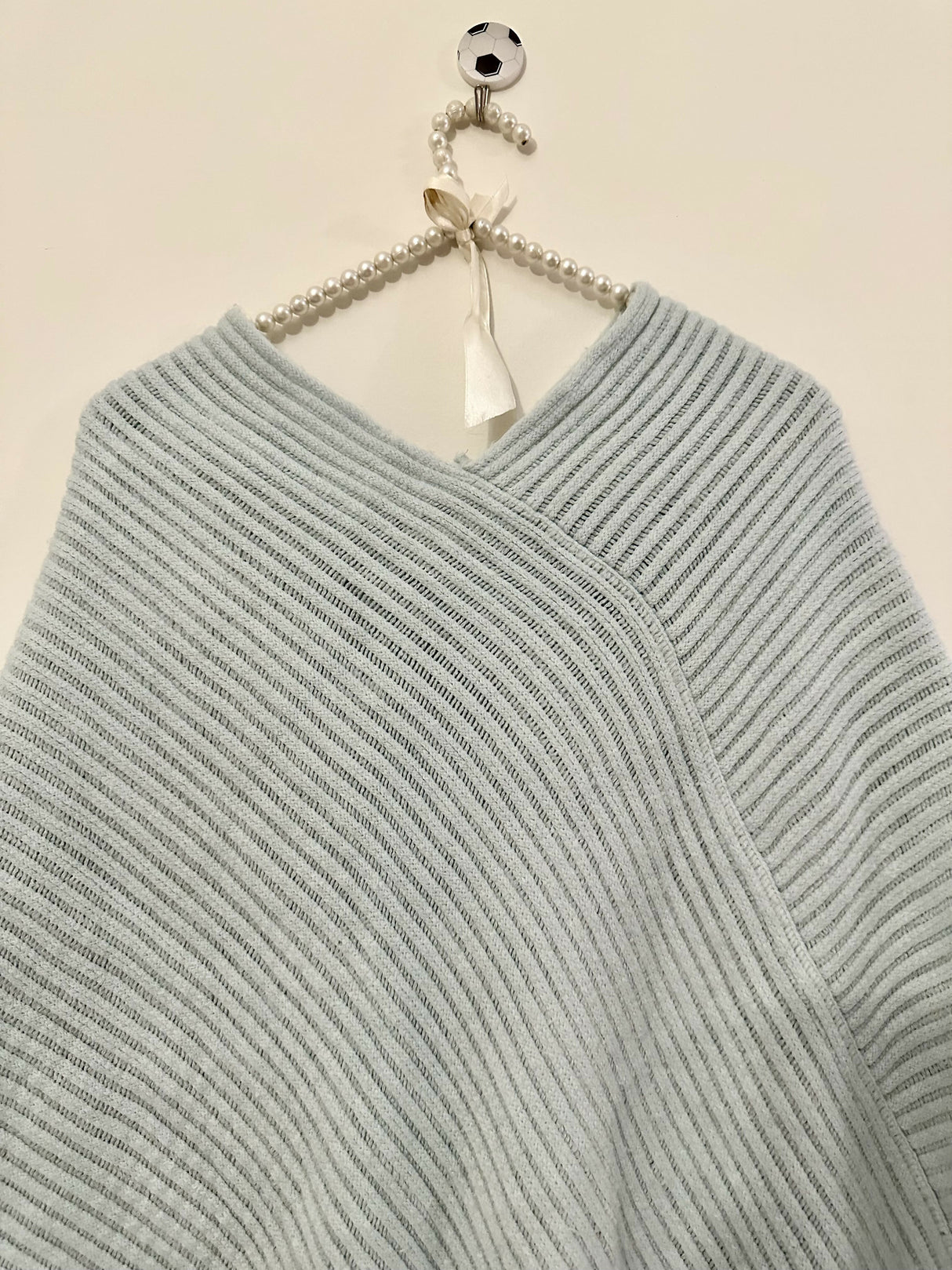 Wool Cape Shawl | Women Accessories | Duppatas & Shawls | Preloved