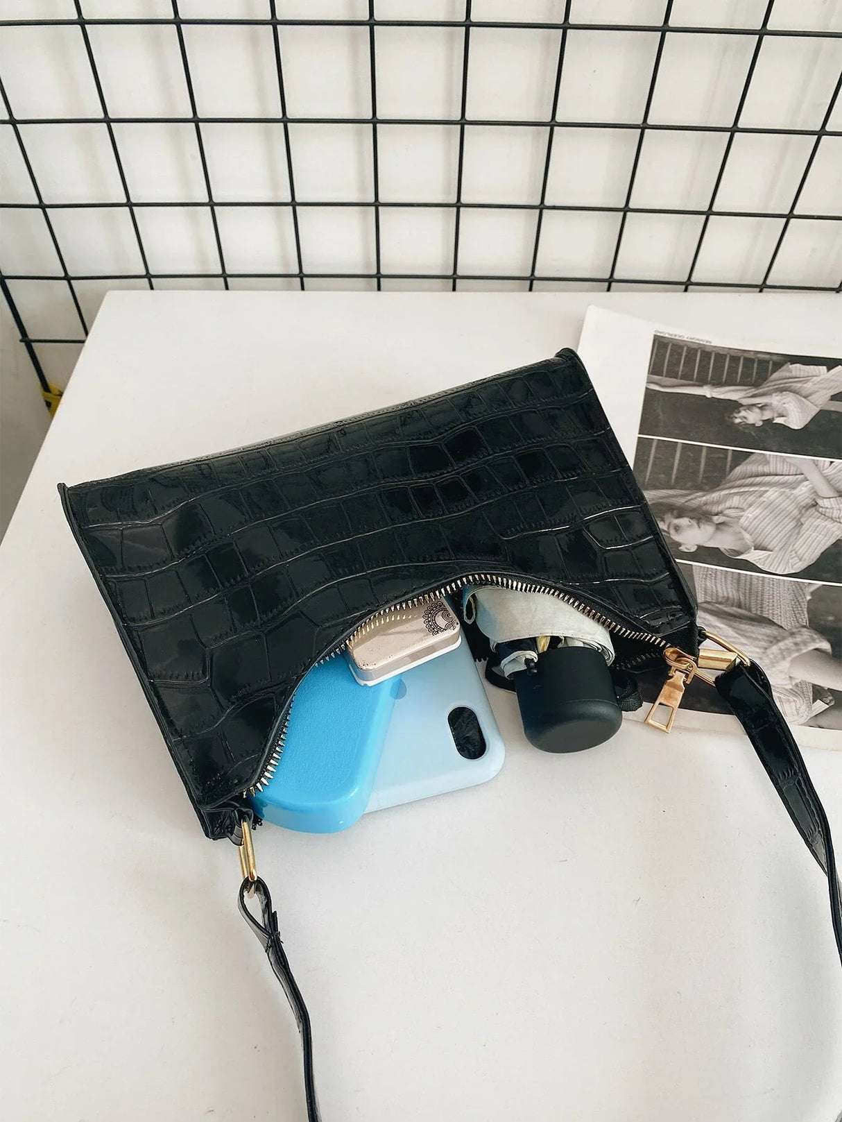 Buy SHEIN Crocodile Embossed Shoulder Bag, Fashion Retro Zipper Bag Casual Waterproof Handbag in Pakistan