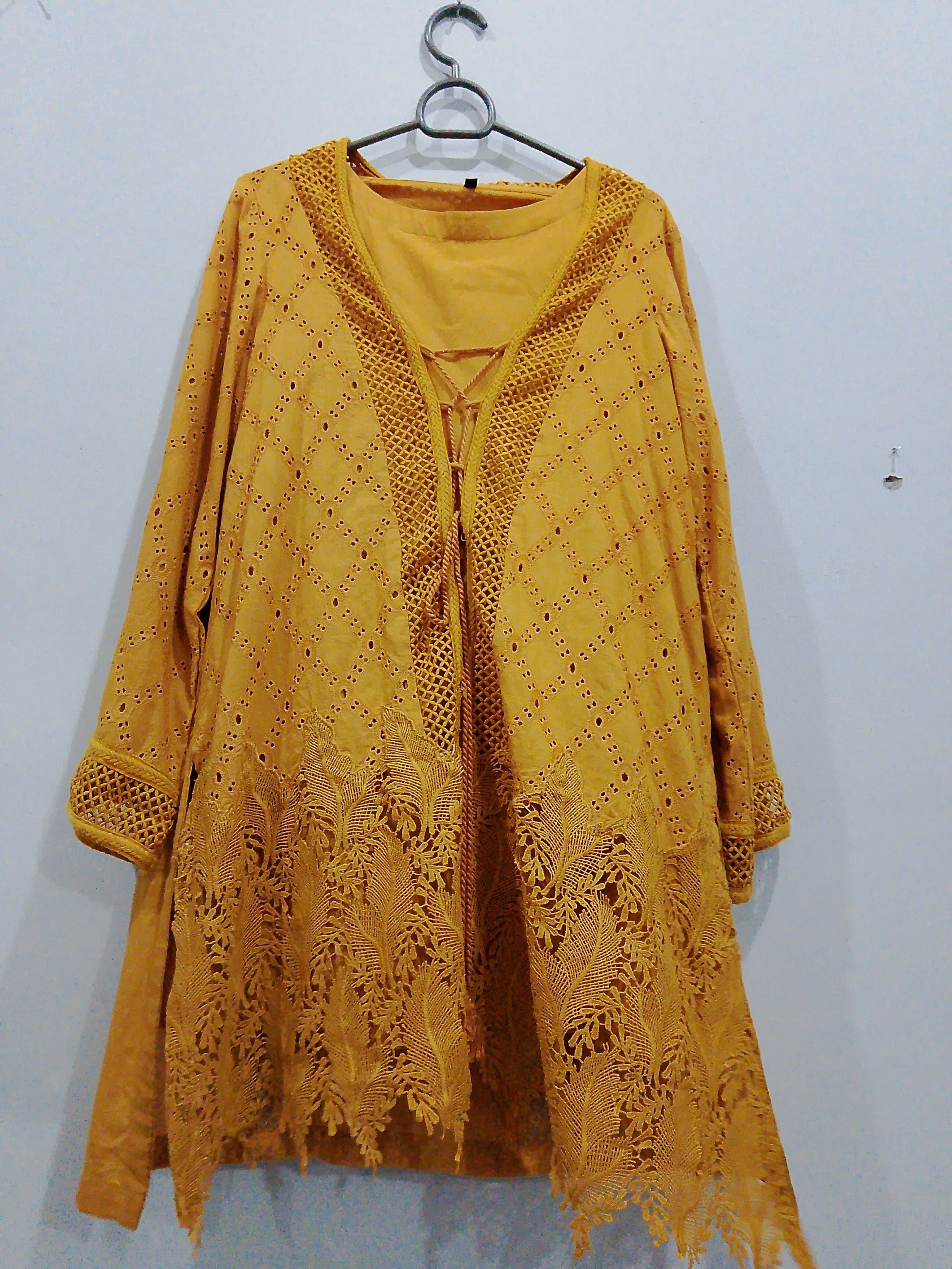 Almirah | Women Branded Kurta | Medium | Preloved