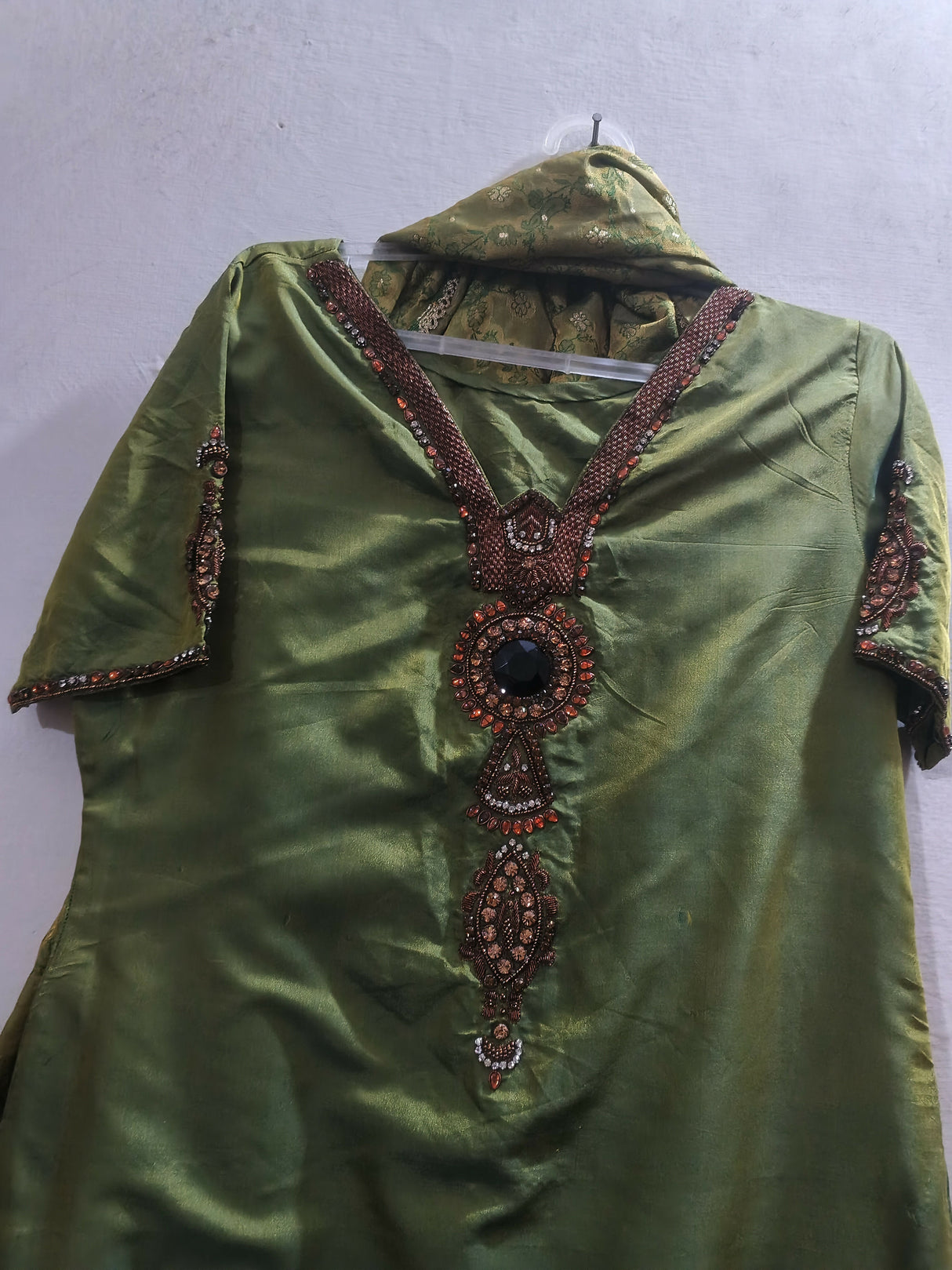 Heavy Work 3PC Fancy Suit | Women Locally Made Formals | Medium | Worn Once