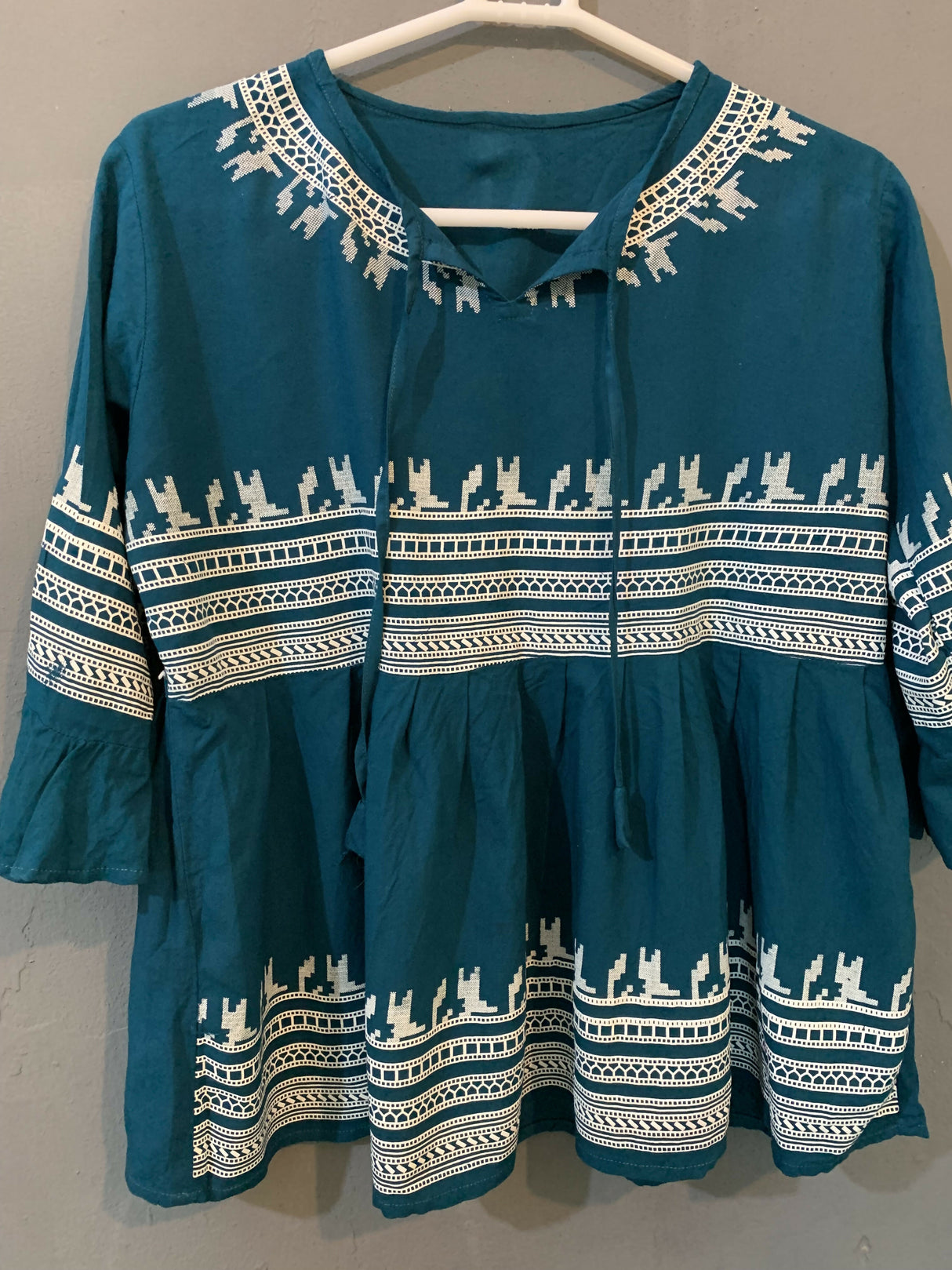 Casual Top | Women Tops & Shirts | Small | Worn Once