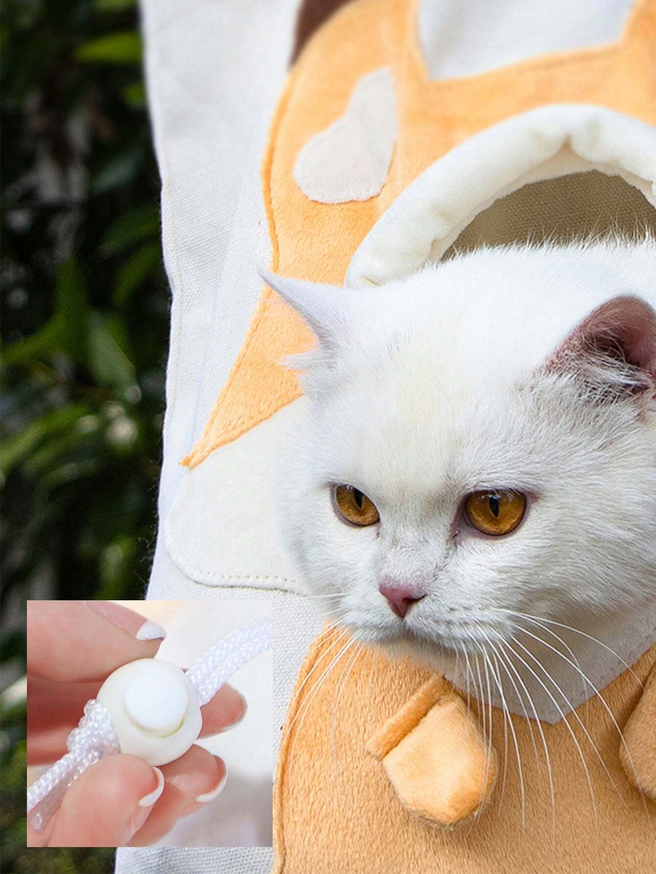 Buy SHEIN 1pc Cute Animal Shaped Cat Head Out Single Shoulder Bag For Pets Within 5kg in Pakistan