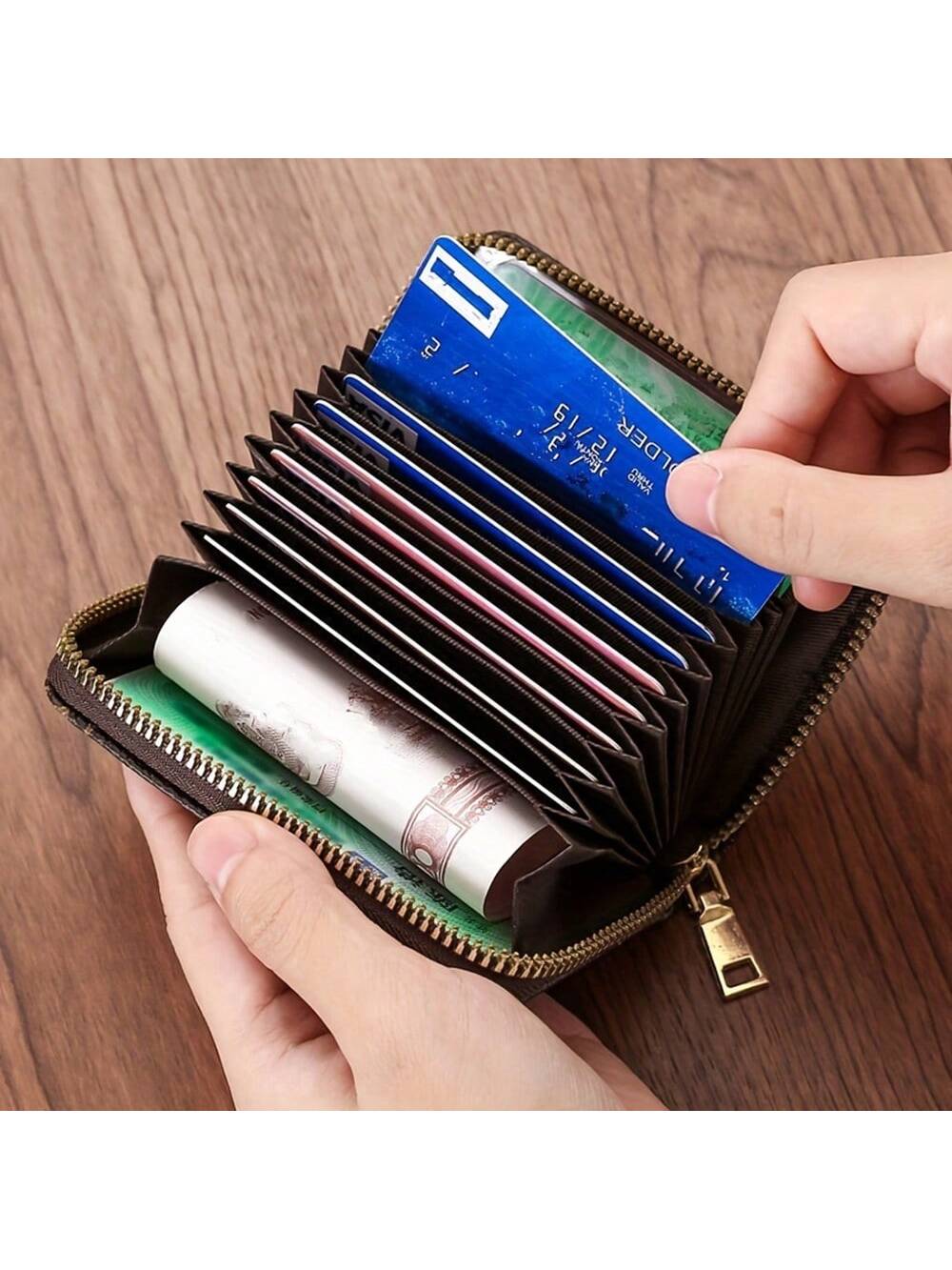 Buy SHEIN 1pc Fashionable Credit Card Holder And Coin Purse, Unisex in Pakistan