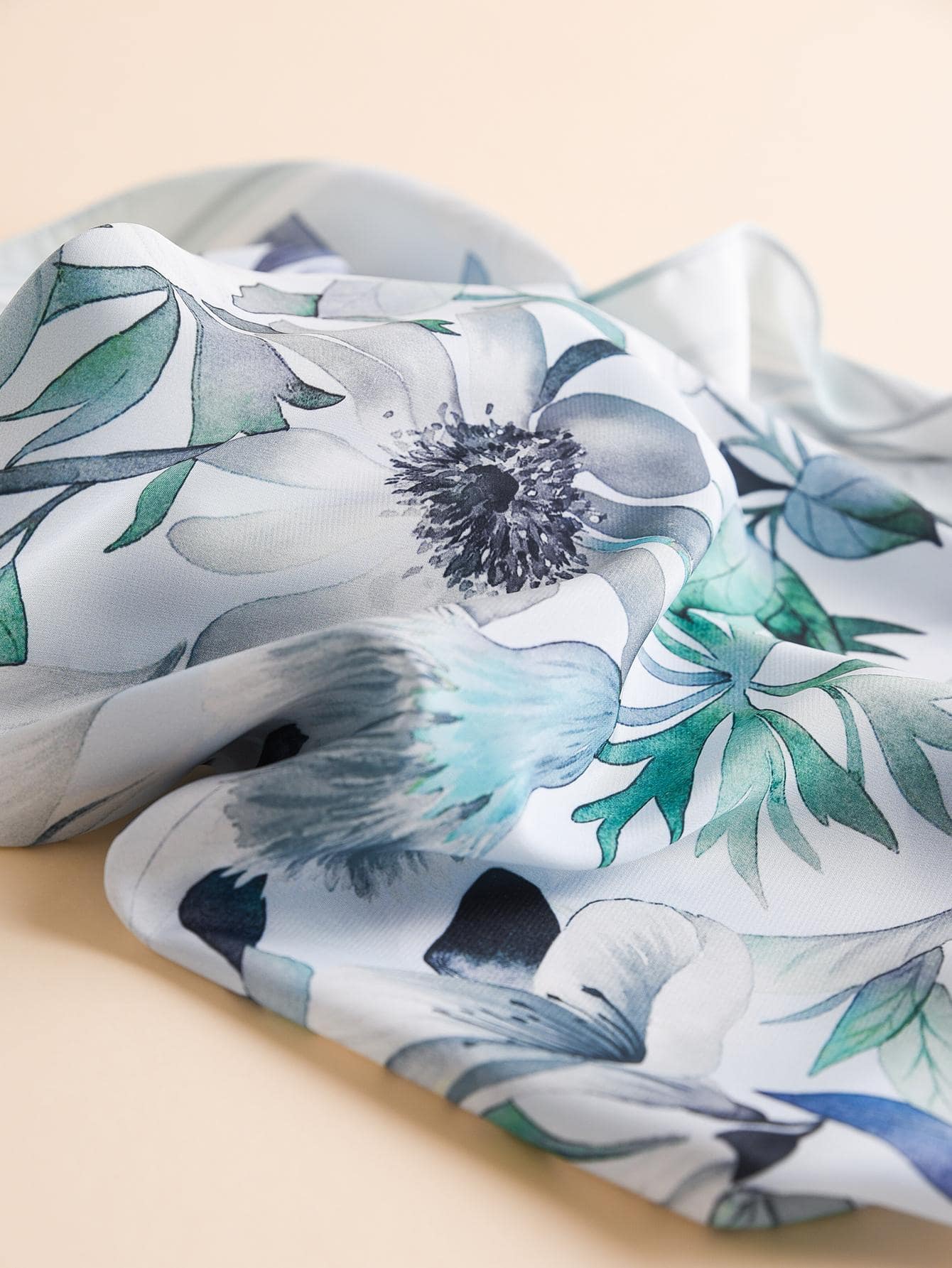 Buy SHEIN 1pc Women Floral Print Fashionable Bandana, For Outdoor in Pakistan
